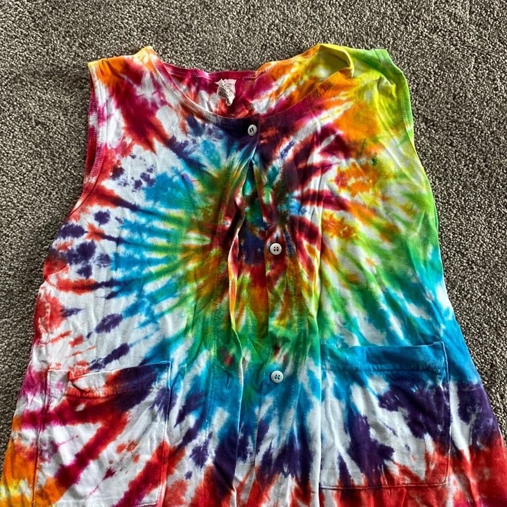 Tye Dye Button Down Top SIZE 6 - Picture 2 of 4